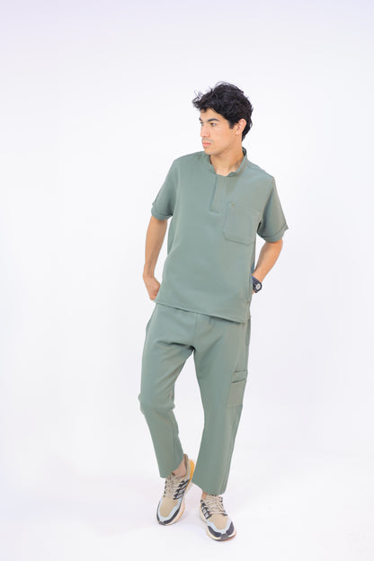 Boxy fit Half-collar scrub